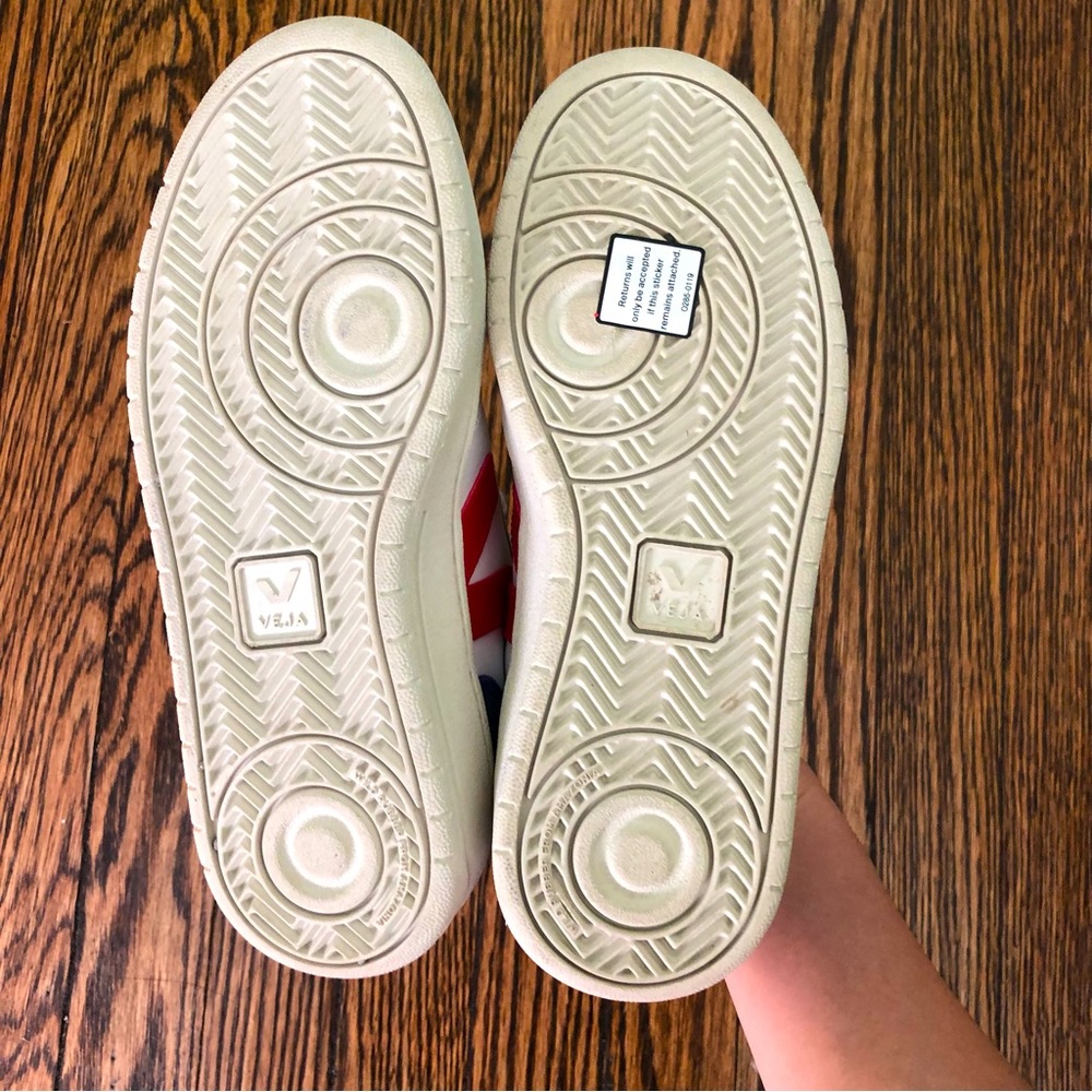 veja sneakers - Picture 3 of 3